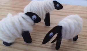 We made these little sheep to take home to remind us of what we learned during the service. 